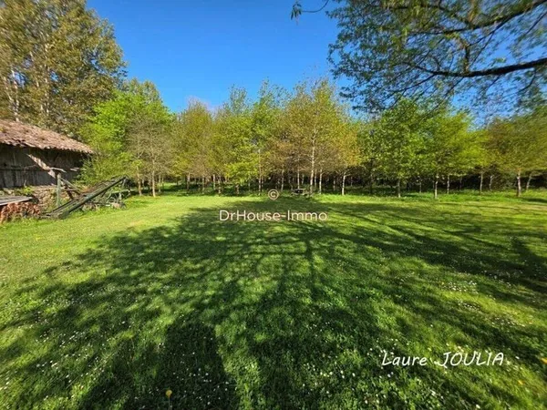 Maison 14 pièces 400 m²