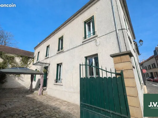 Ferme 7 pièces 245 m²
