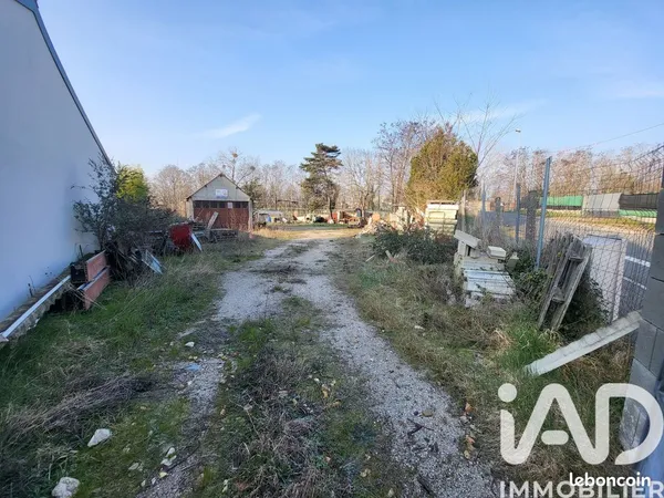 Terrain 909 m² Saint-Cyr-en-Val