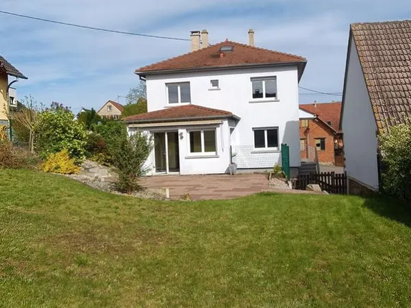 Loue Maison d'habitation 5 pièces 122 m²