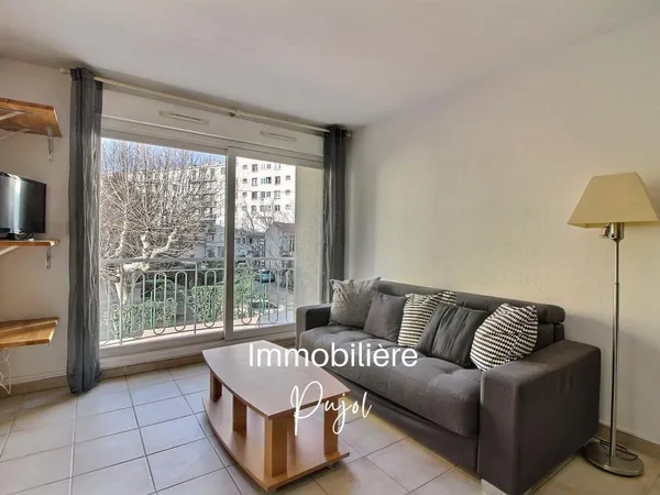 Le Rouet 13008 : T2 meublé avec balcon, parking, ascenseur