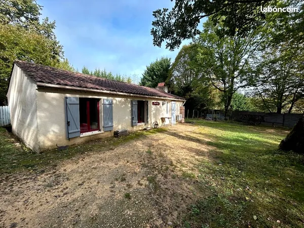 Maison individuelle avec grand terrain