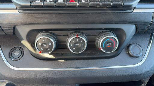 Nissan Primastar 2.0 dCi 150 EDC - N-Connecta – 2022 – 107774 km – Diesel – Boîte Automatique — photo 25