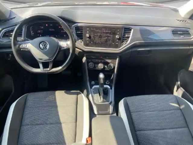 Volkswagen T-Roc 1.5 tsi evo 150ch carat dsg7 s&amp;s — photo 8