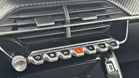 Peugeot 2008 1.2 PureTech 130ch S&S Active Pack — photo 15