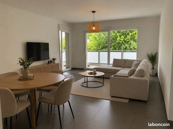 Appartement rare - 2 chambres- jardin privatif -Manom