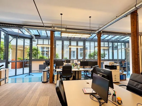 Bureaux 150 m²