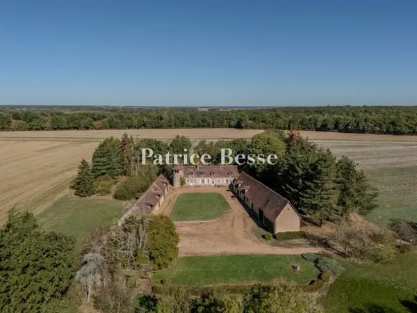 Maison 10 pièces 250 m²