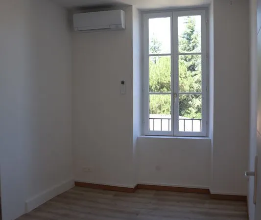 Bureau à sous-louer à Joyeuse