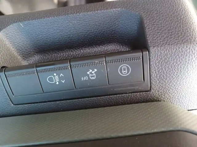 Dacia Bigster hybrid-g 150 4x4 — photo 11