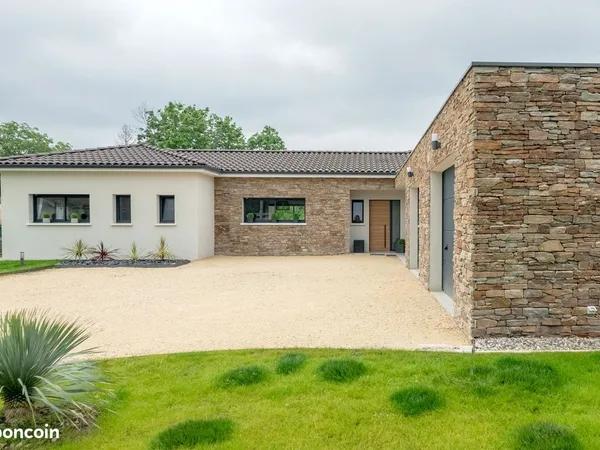 Villa 4 pièces 158 m²