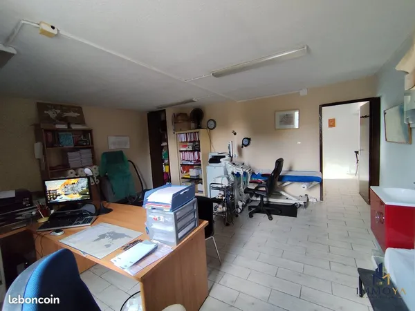 Local 53 m² Saint-Égrève