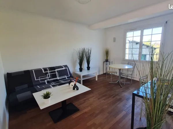 À louer - T2 meublé de 35 m² - Proche facultés de Poitiers et CHU