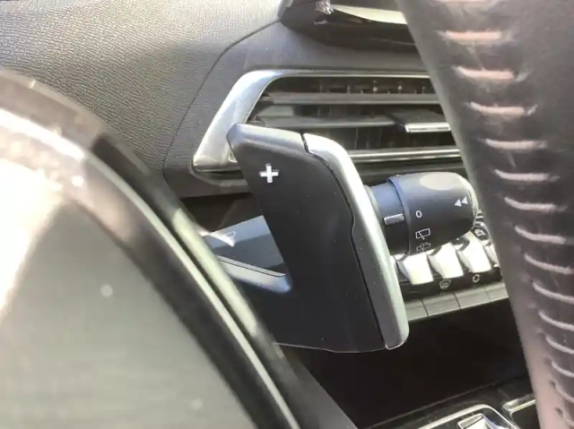 Peugeot 5008 bluehdi 130ch s&amp;s eat8 allure pack — photo 20