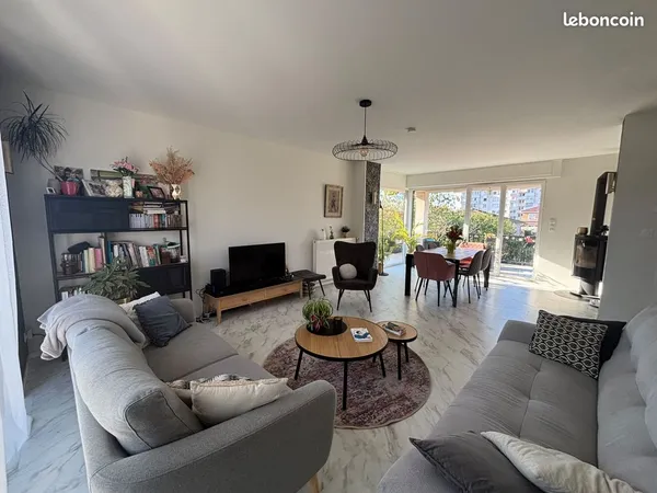 Maison familiale de 160 m² entièrement rénovée, aucun travaux à prévoir