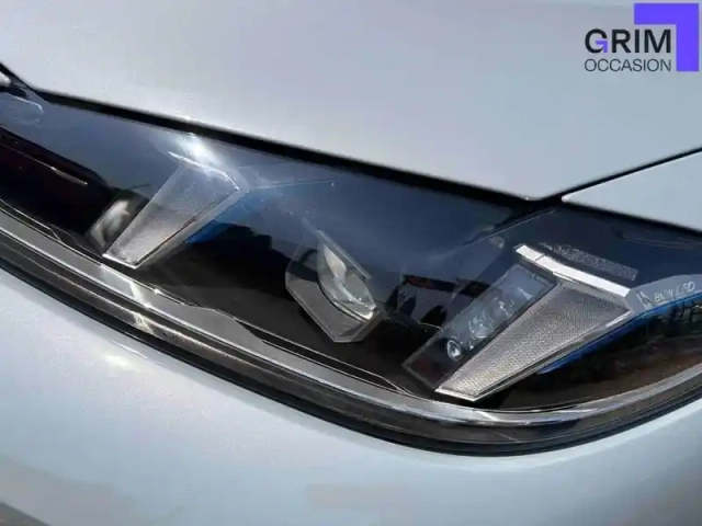 Bmw I4 edrive40 — photo 17