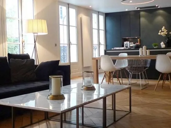 5 PIÈCES de 147m²