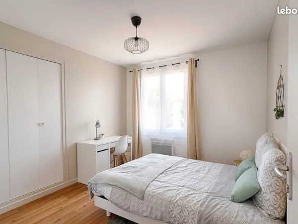 Chambre à louer Appartement F6 Duplex Proche Gare et Commerce
