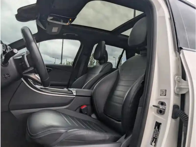 Mercedes Glc 300 de 4matic — photo 18