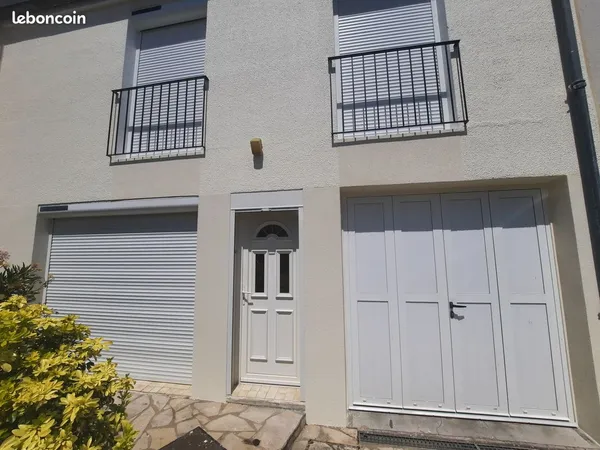 Maison meublée 3 chambres avec garage et jardin Briare Le Canal