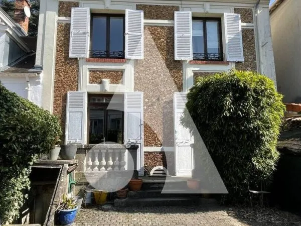 Maison 6 pièces 176 m²