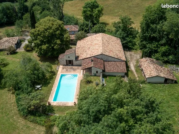 Maison 7 pièces 170 m²
