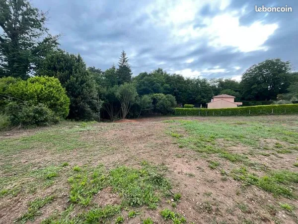 Terrain 1 723 m² Boulazac Isle Manoire