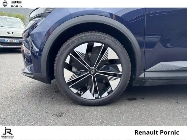 Renault Scenic techno e-tech electric 220ch grande autonomie optimum charge ac22kw — photo 8