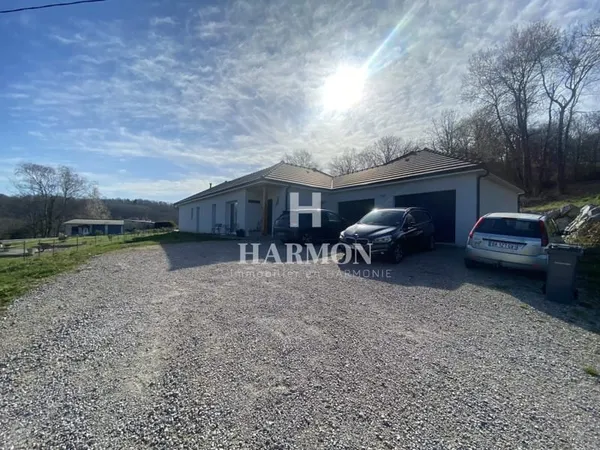 Plain pieds (165 m² env)T6 à 7 minutes LESCAR OUEST