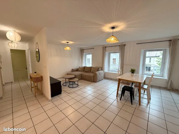 T2 58 m² entièrement rénové - Hyper-centre - Gare à 2 min