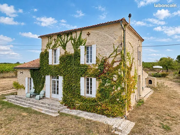 Propriété 7 pièces 279 m²