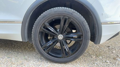 Volkswagen Tiguan 2.0 TDI 150 DSG7 - Black R Line – 2019 – 141284 km – Diesel – Boîte Automatique — photo 28
