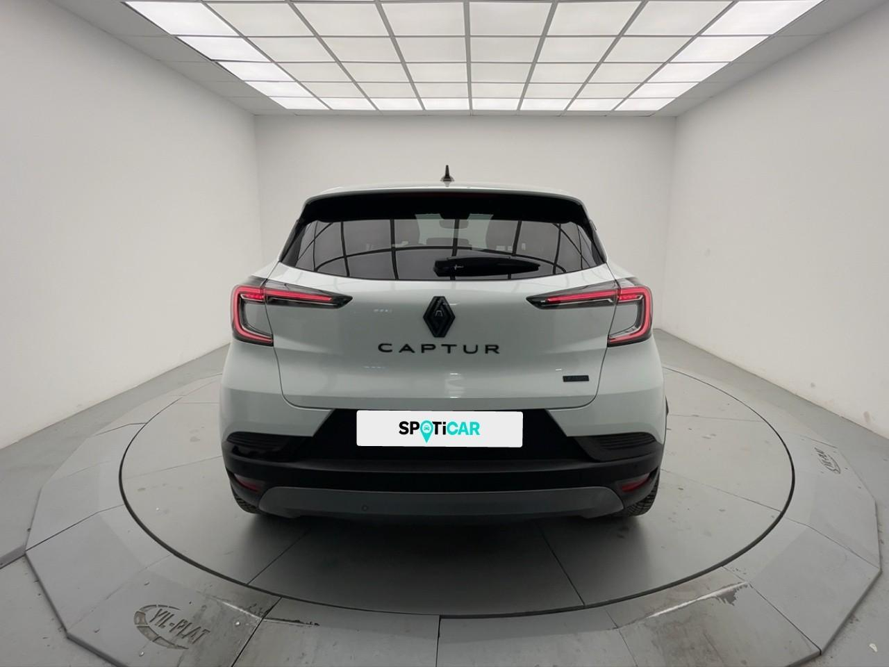 Renault Captur e-tech full hybrid 145 ch esprit alpine — photo 4