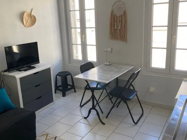 Studio meublé à saintes