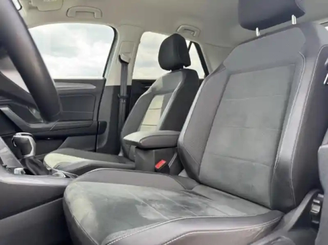 Volkswagen T-Roc 1.5 tsi evo 150ch style dsg7 — photo 13