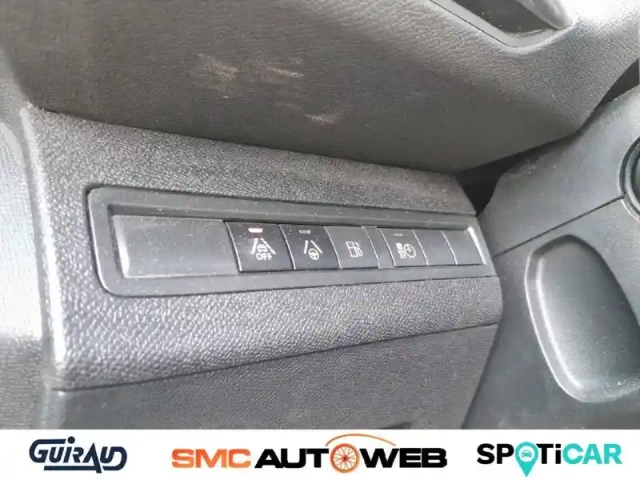 Peugeot 3008 hybrid 225 e-eat8 — photo 12