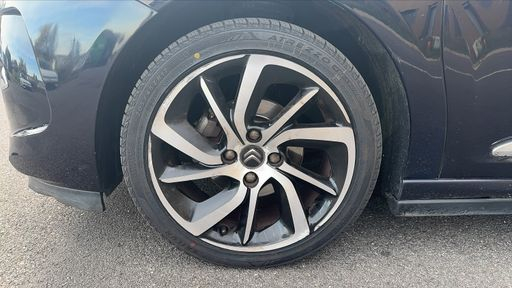 Citroen DS3 1.6 BlueHDi 120 - Sport Chic – 2015 – 125399 km – Diesel – Boîte Manuelle — photo 9