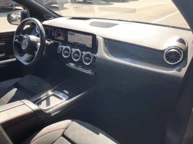 Mercedes Classe B 200 d amg line — photo 11