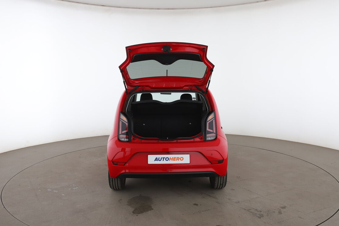 Volkswagen up! 1.0 Up! Beats Audio — photo 15