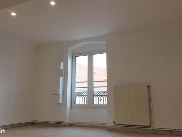 Appartement T4 entièrement rénové de 97 m²