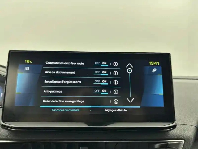 Peugeot 3008 hybrid 225 e-eat8 — photo 22