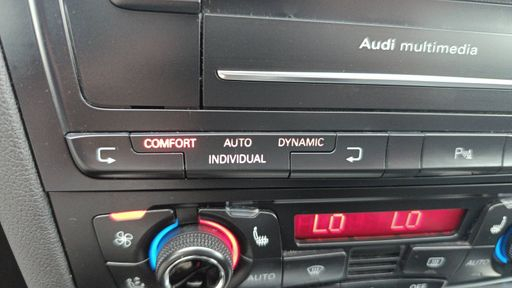 Audi A5 Coupe 3.2 FSI V6 265 Quattro Tiptronic 6 - Ambition Luxe – 2009 – 177699 km – Essence – Boîte Automatique — photo 21