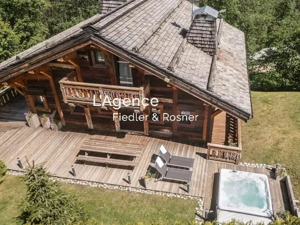 REF 686 : ST-GERVAIS MONT BLANC - VOLUPTUEUX CHALET