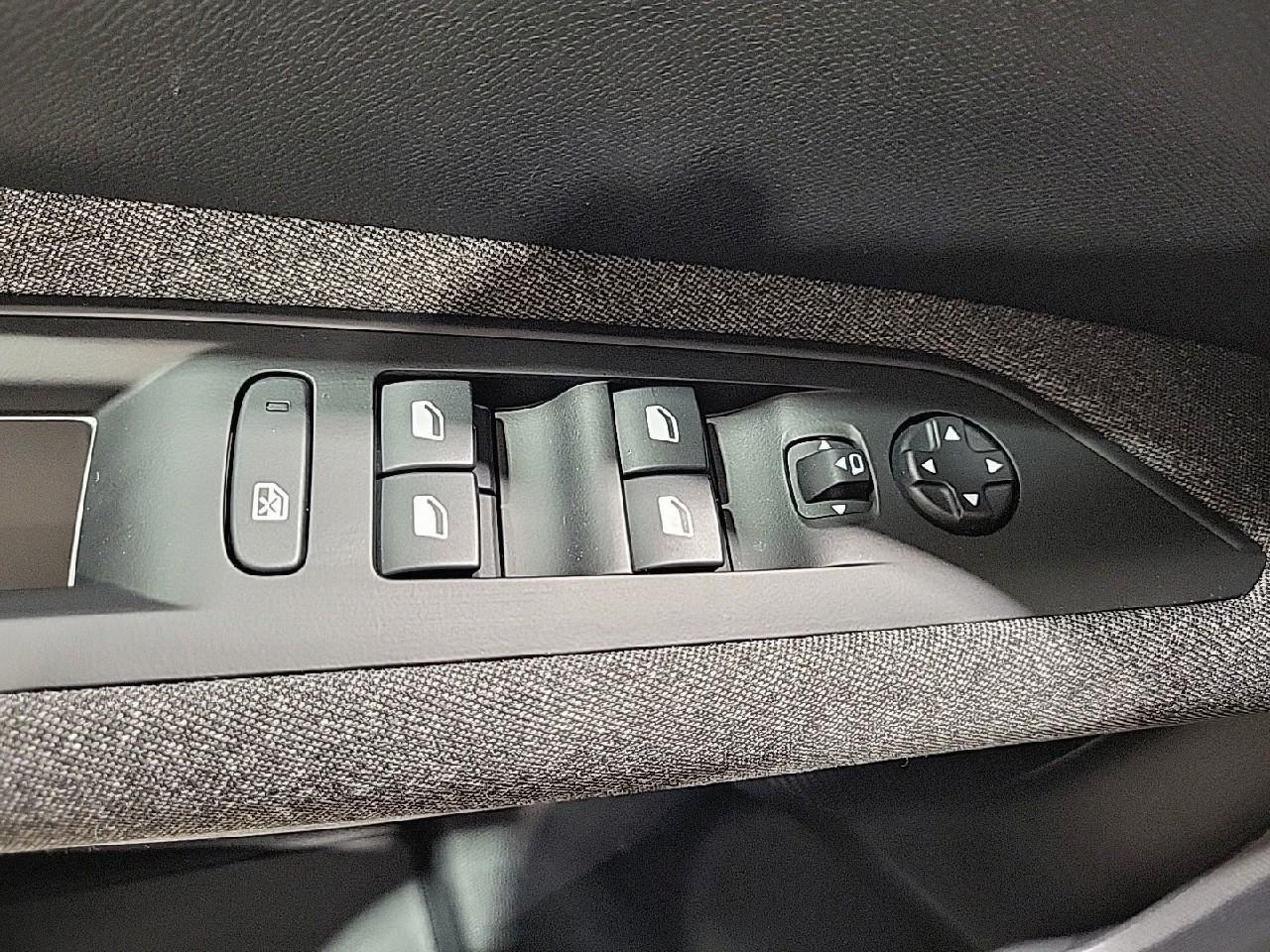 Peugeot 3008 puretech 130ch s&s bvm6 style — photo 23
