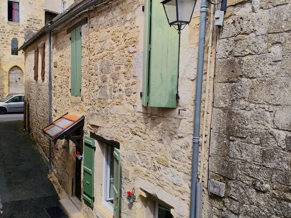 Maison de village en pierre
