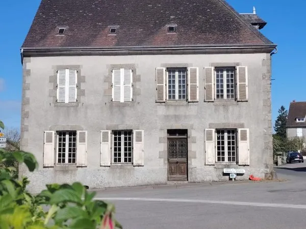 Maison 8 pièces 219 m²