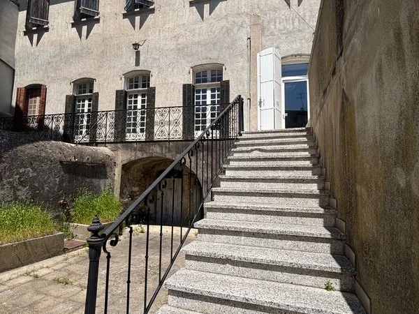 Maison à vendre 6 pièces VILLENEUVE DE BERG (07) Prix fortement négociable