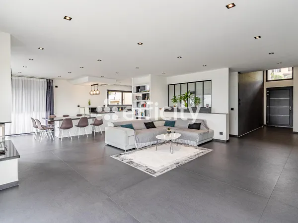 Maison 6 pièces 200 m²