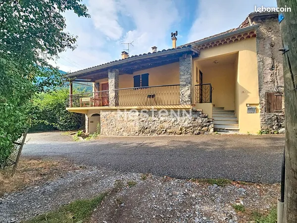 Maison de village 6 pièces 148 m²
