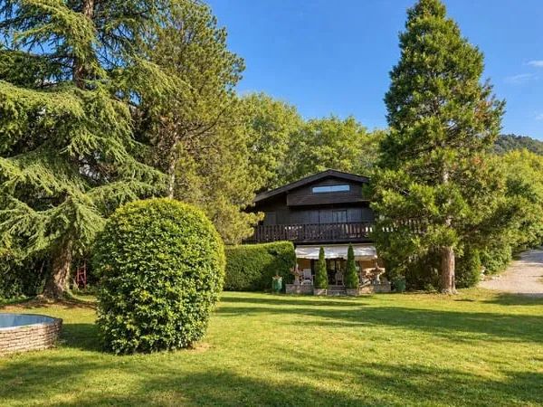 Maison 8 pièces 170 m²